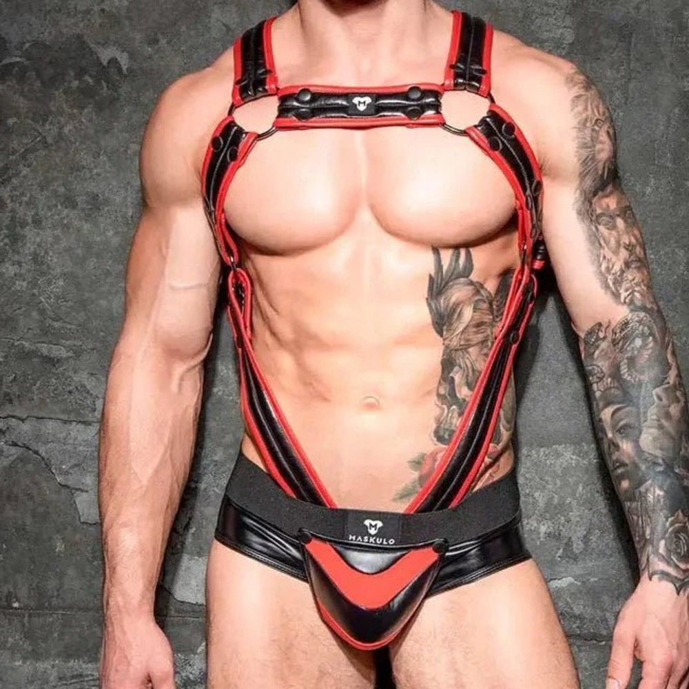 Maskulo Black and White Harness Set